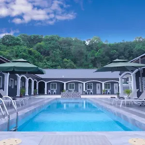 Cenang With Pool By Virgo Star Resort